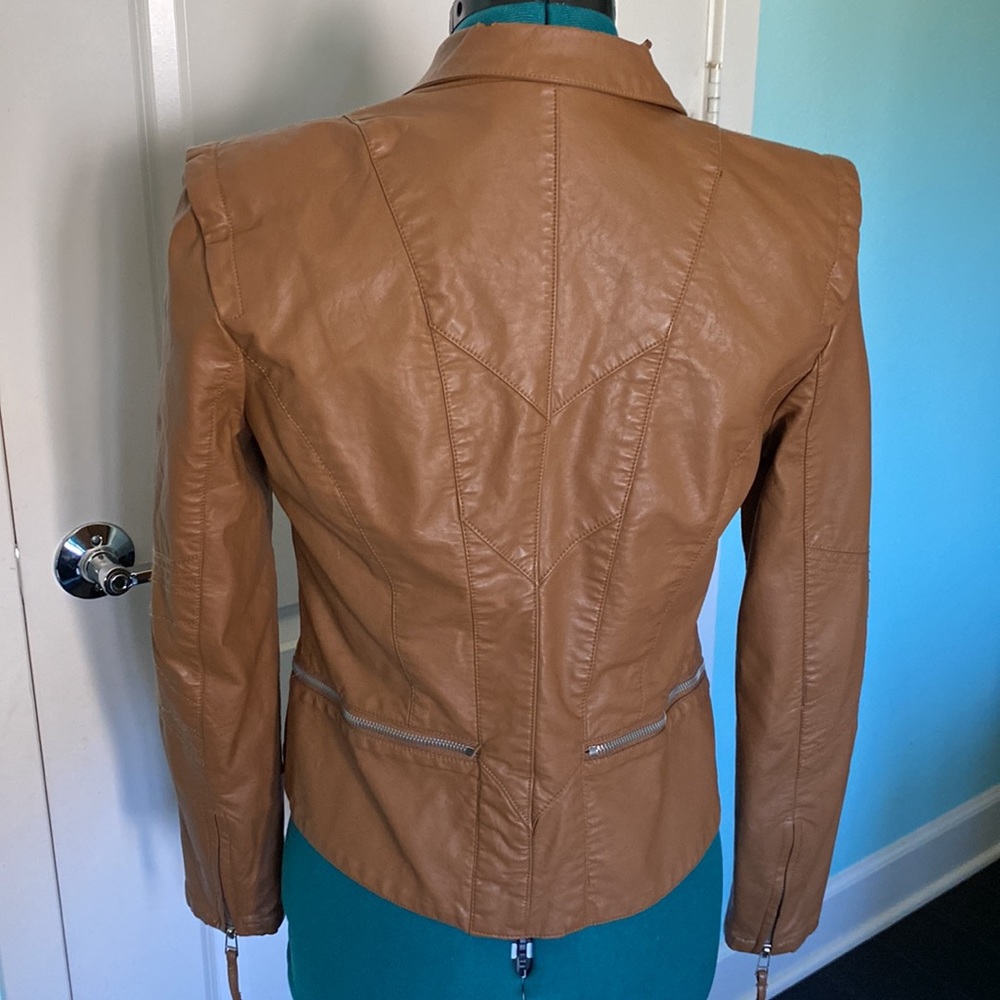 BLANK NYC VEGAN LEATHER MOTO JACKET - Picture 5 of 12